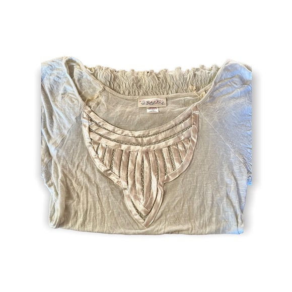 Belle du Jour Women’s Blouse Cream 100% Rayon Sz Medium - Picture 3 of 11